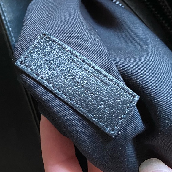 TRADE 🤩 YSL Large LouLou Saint Laurent CHAIN BAG QUILTED LEATHER BLACK on Blac - Picture 7 of 16